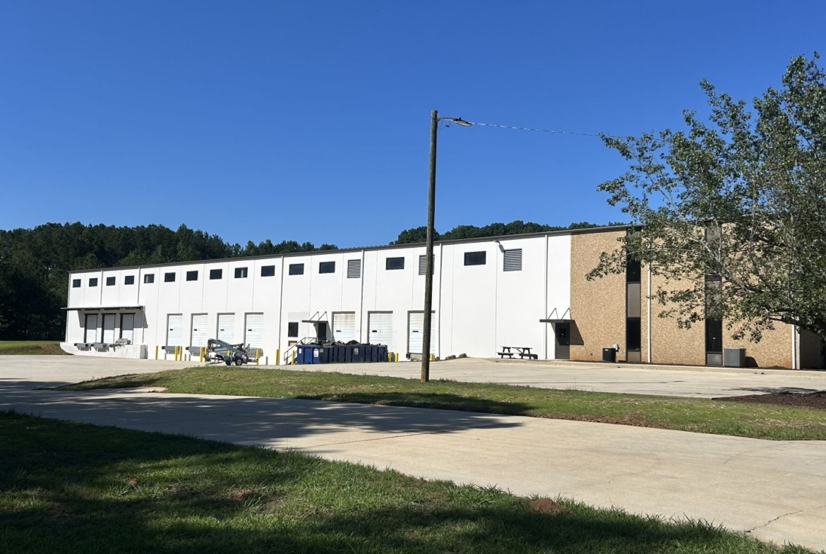 ±60,491 Sq. Ft. Industrial Facility For Lease in Jefferson, GA