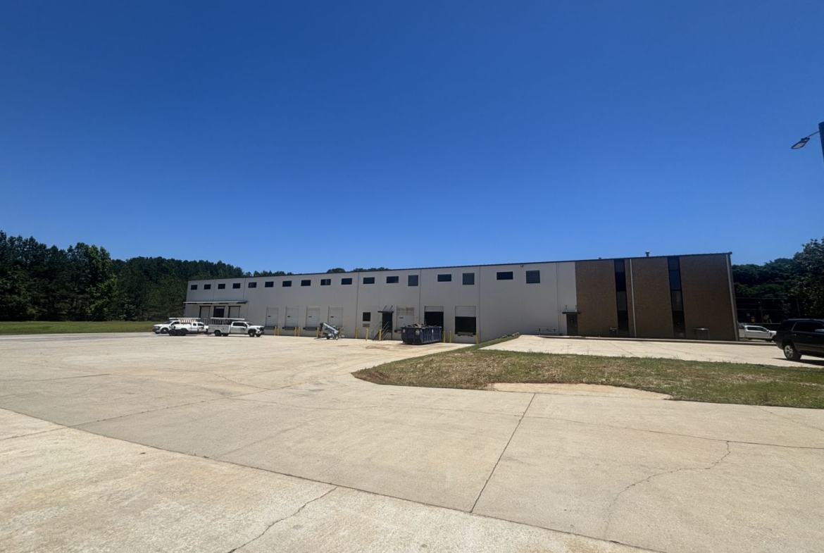 ±60,491 Sq. Ft. Industrial Facility For Lease in Jefferson, GA