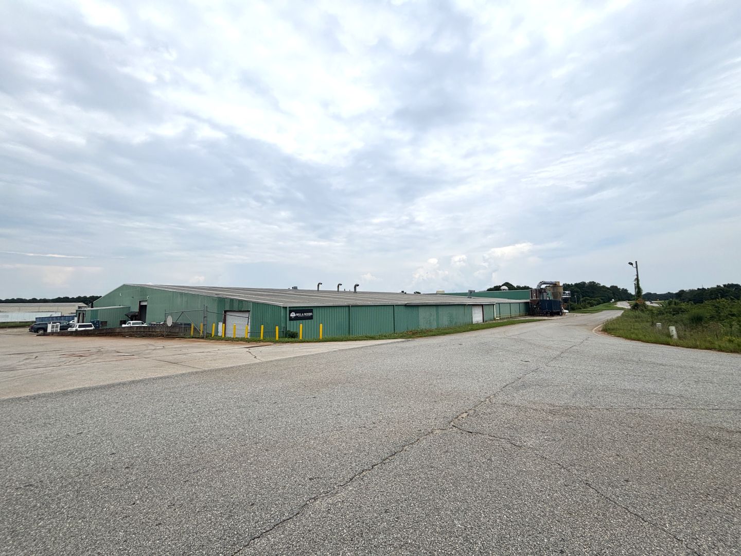 113 Milledgeville Rd-1 ±122,086 Sq. Ft. For Sale or Lease in Eatonton, GA